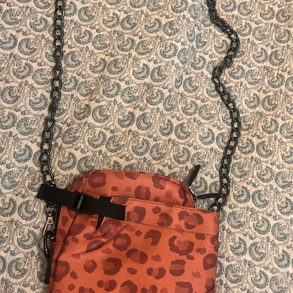 Stylish Leopard Print Crossbody Bag